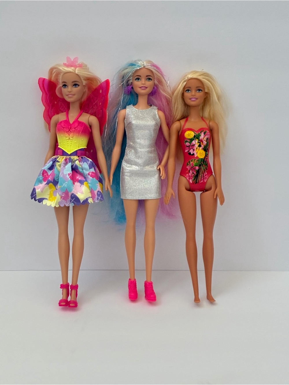 Lot Of 3 Barbie Dolls  Dreamtopia Fairy Barbie Fantasy Hair Barbie Beach Barbie